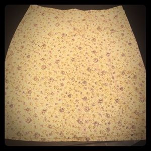 American Eagle Green Skirt w/ Floral Print